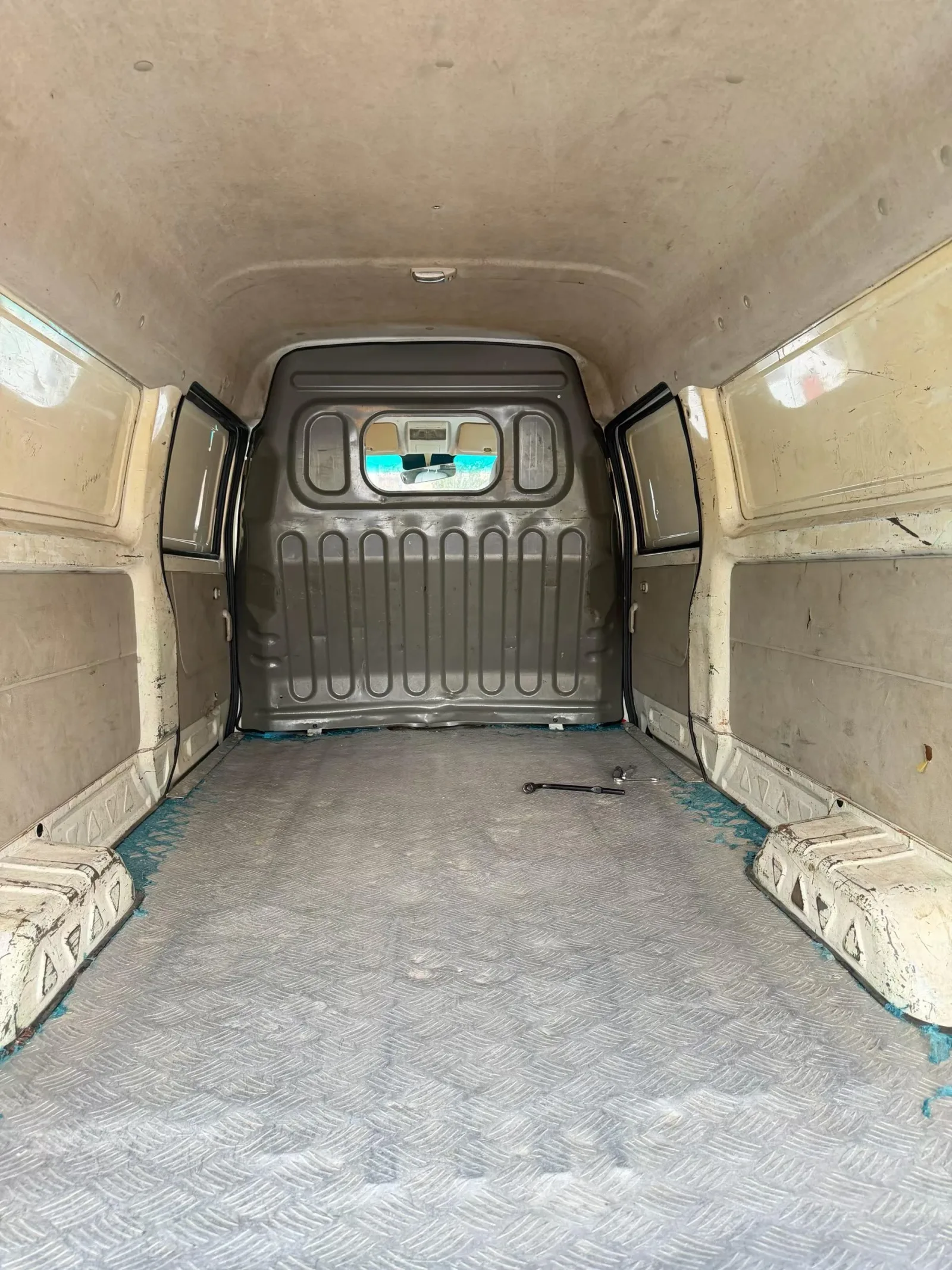 Geely E5L Electric Van
