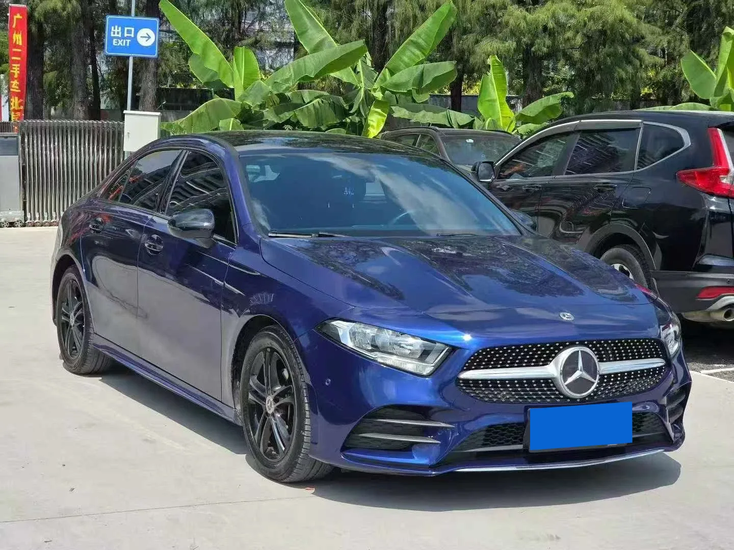 Mercedes-Benz A180L