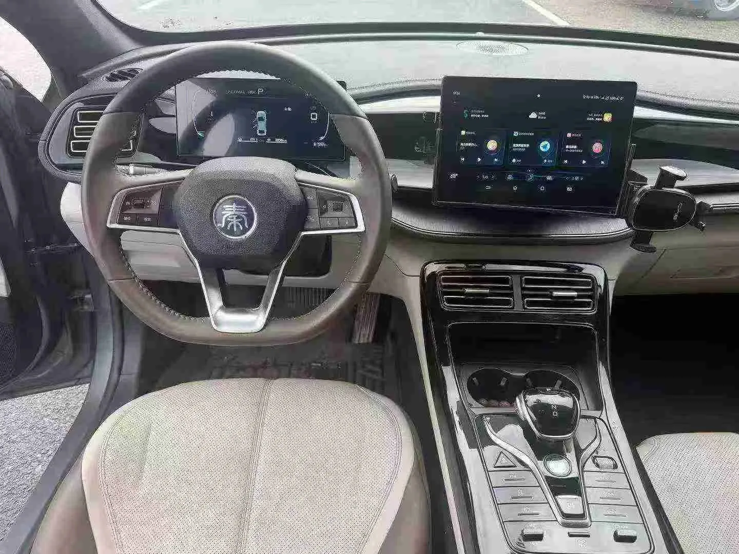 BYD Qin PLUS DM-i