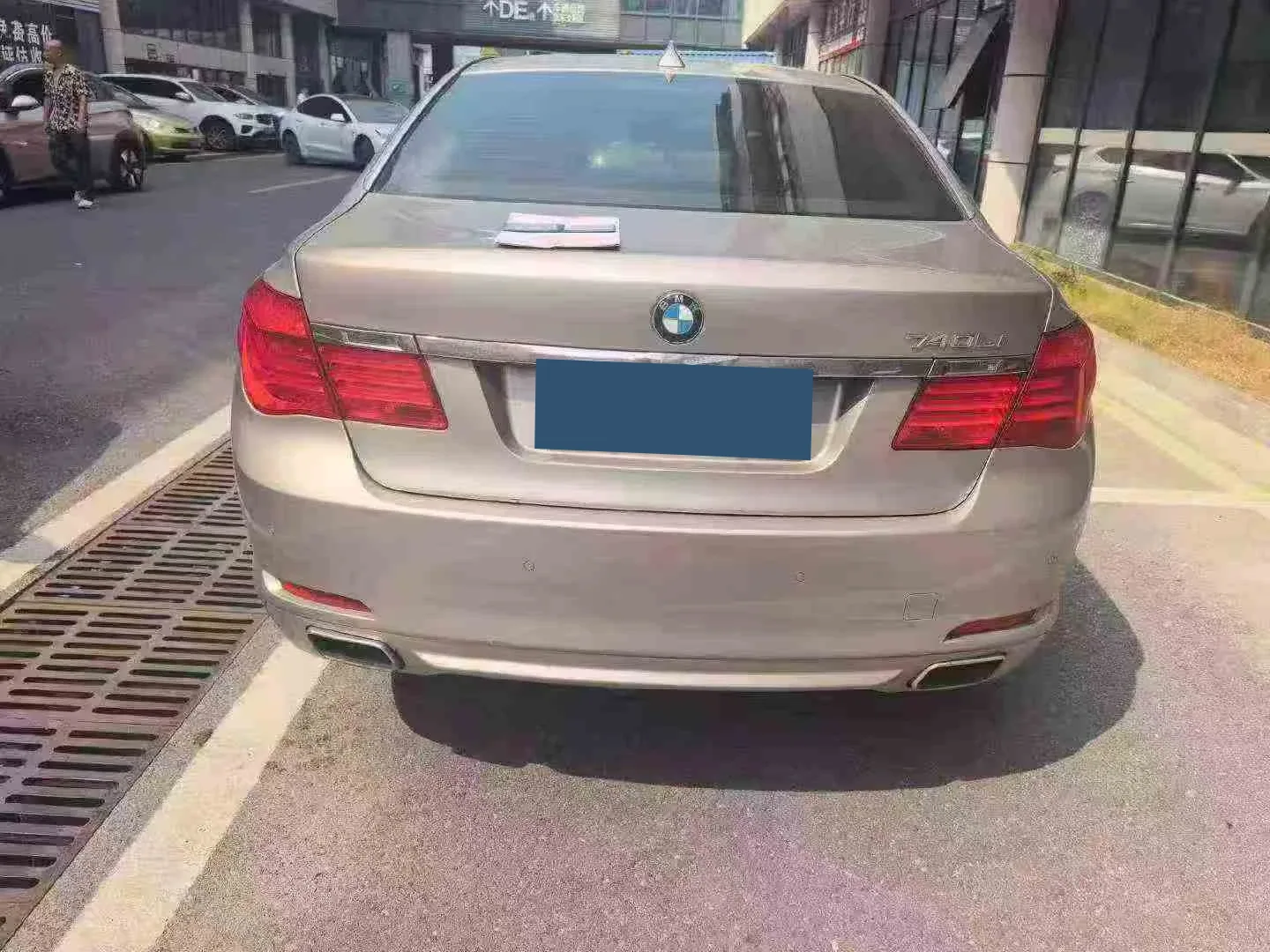 BMW 740Li