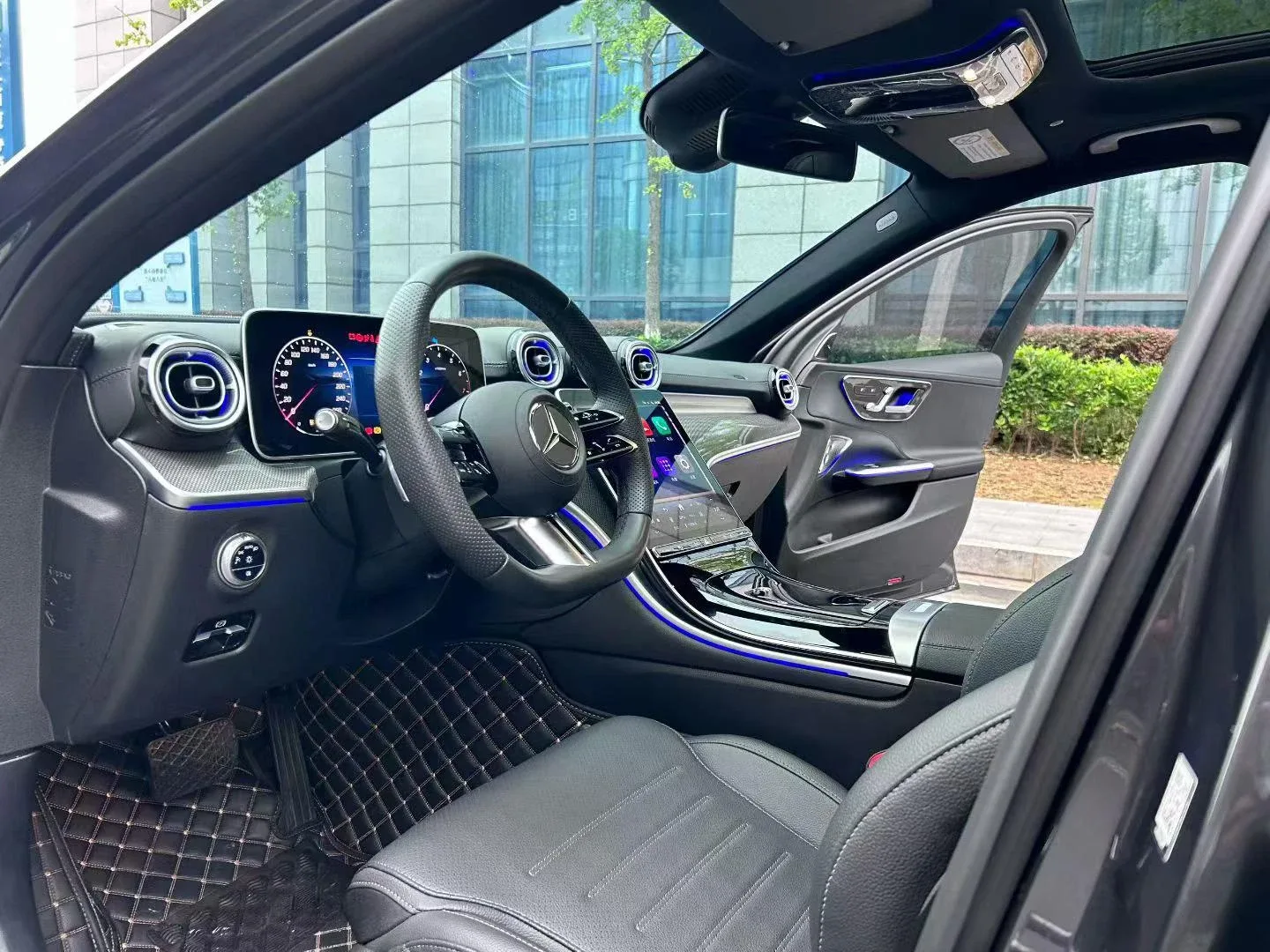 Mercedes-Benz C 260 L 2024