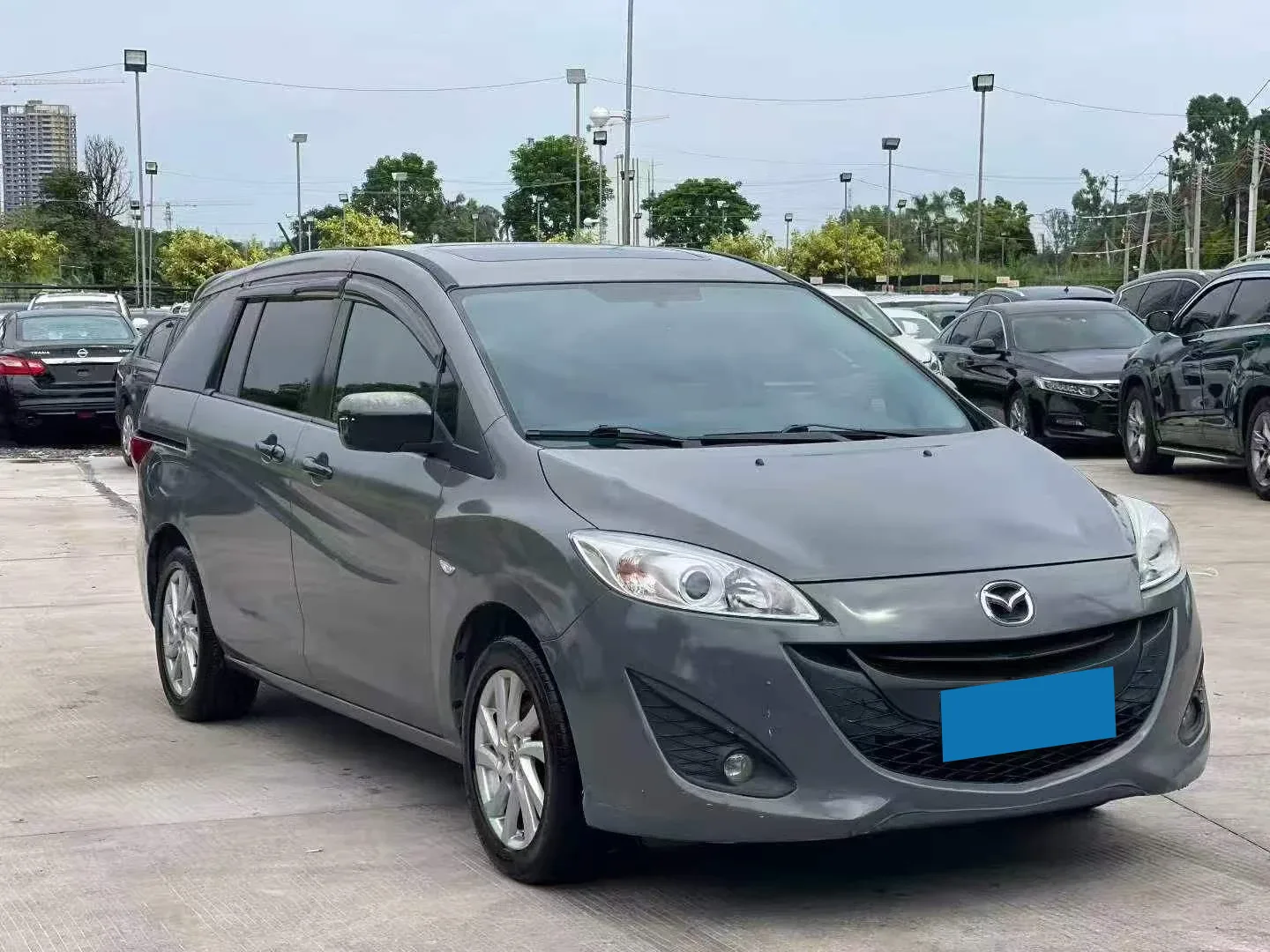 Mazda 5