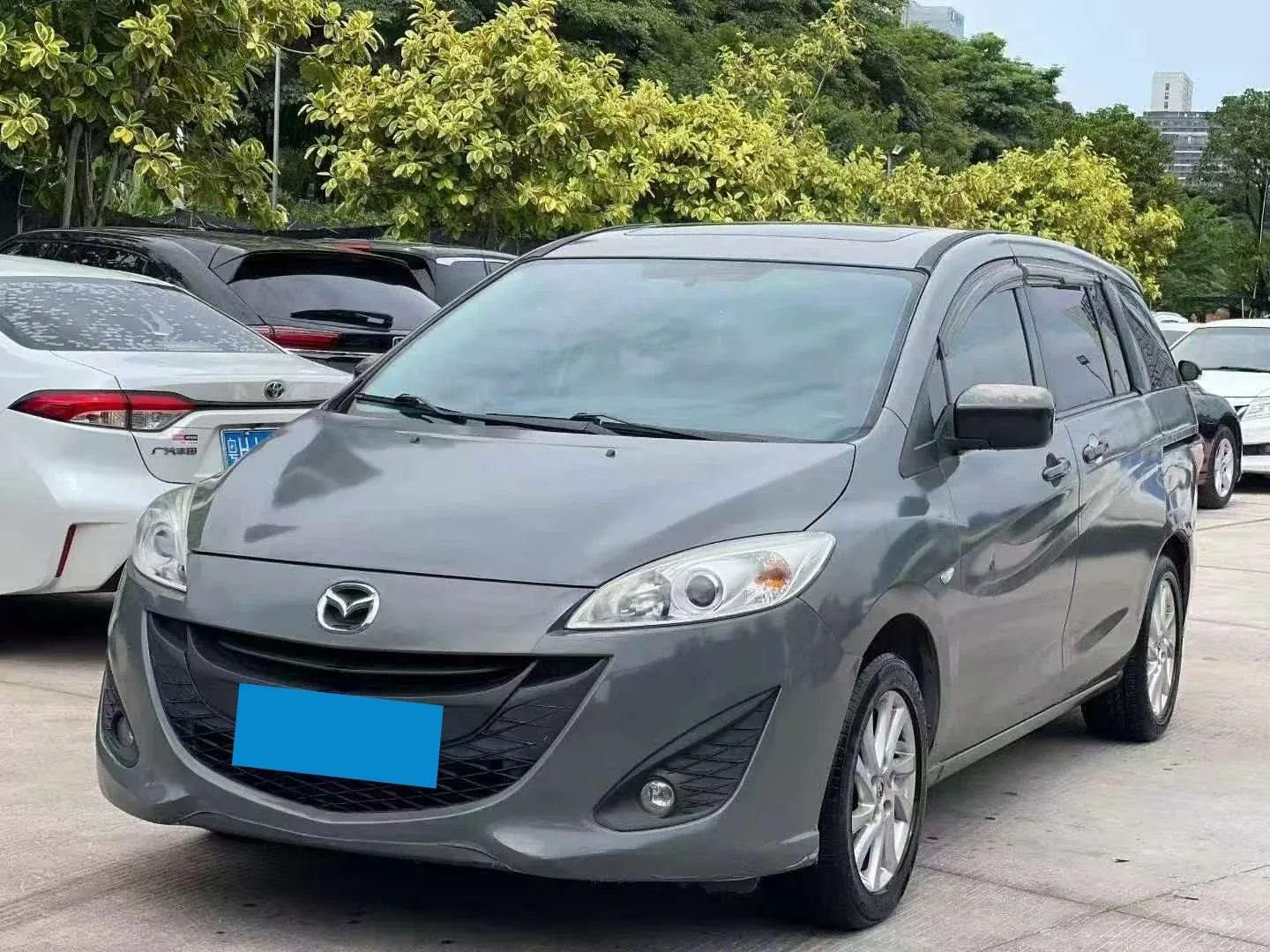 Mazda 5