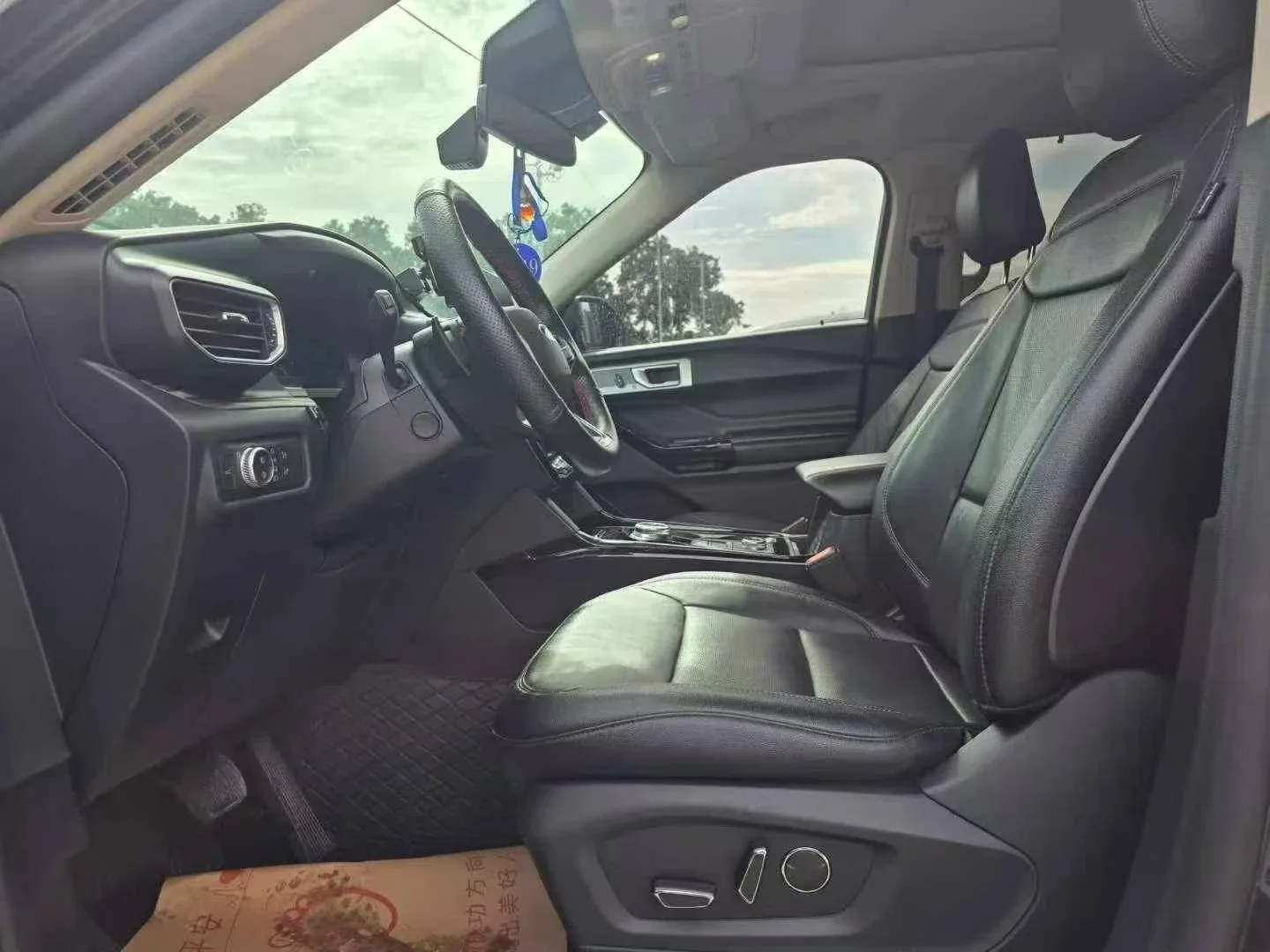Ford Explorer 7 мест, полный привод